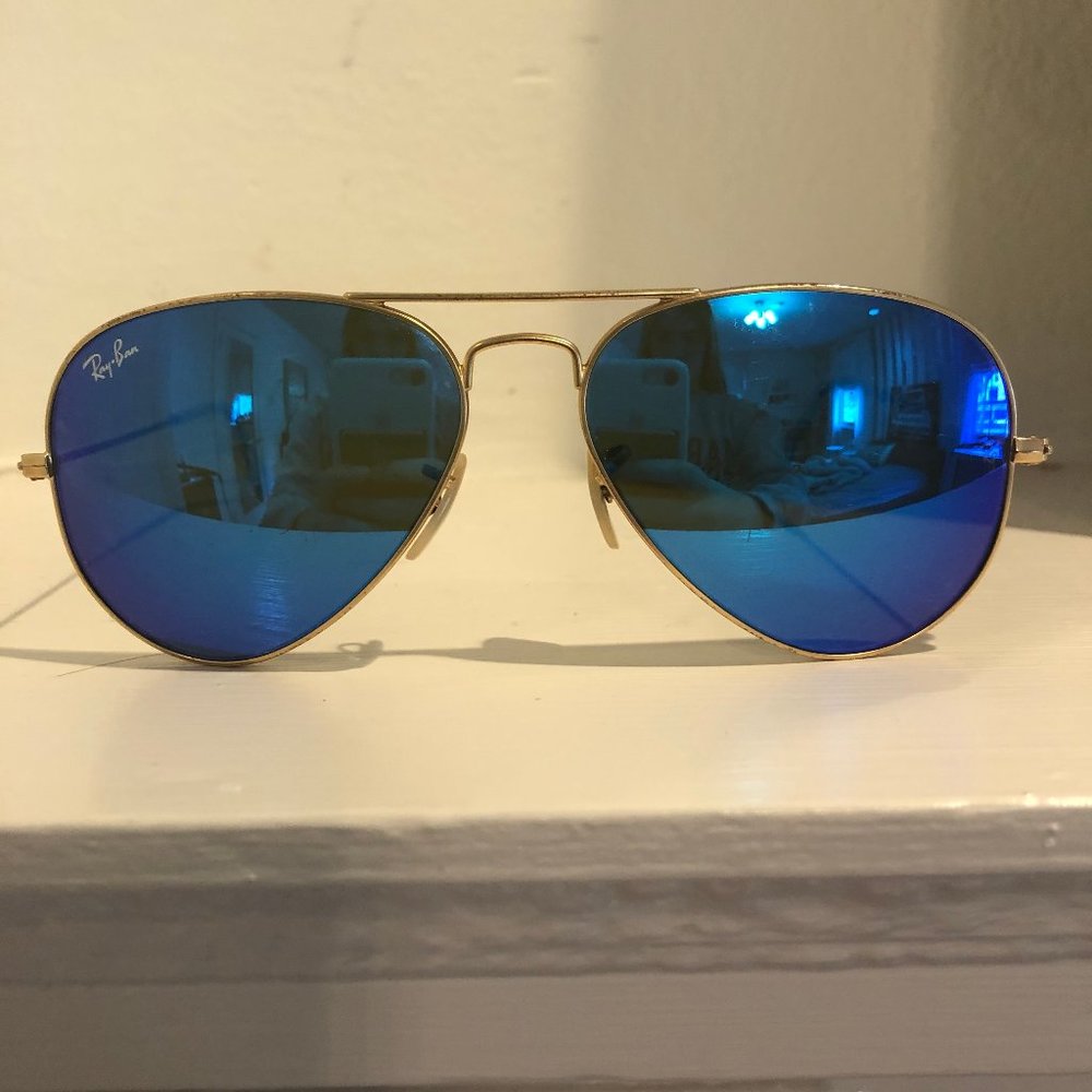 Ray Ban Blue Aviator Sunglasses (Used)